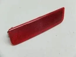 265604000R (ARKA TAMPON REFLEKTÖRÜ SAĞ DACIA DUSTER) (MARKA: MAIS) (OEM:265604000R)