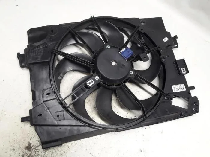 214818009R (RADYATÖR FAN GRUBU) (MARKA: MAIS) (OEM:214818009R)