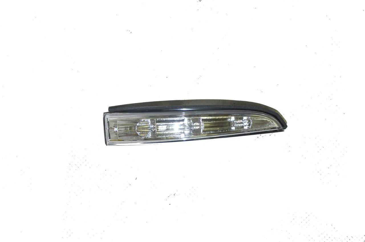 Fluence Latitude Sağ Dikiz Ayna Sinyali (Ledli) (2008-2016) 261608080R -Renault Mais