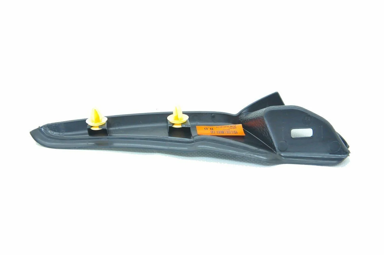 Clio 4-IV Ön Cam Izgara Bağlantı Parçası Bakaliti Sağ (2013-2020) 668628650R -Renault Mais