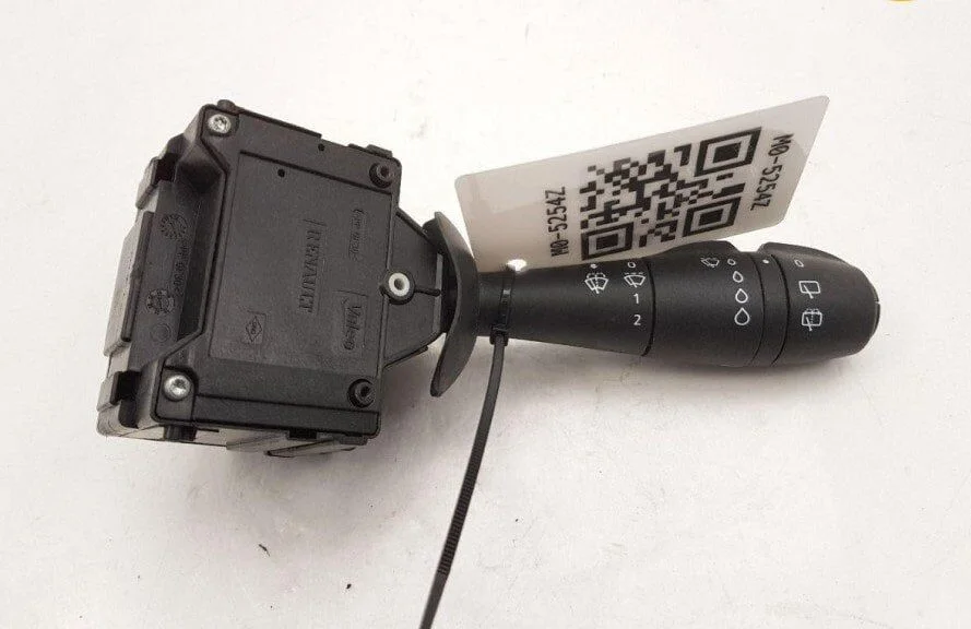 Clio 4-IV Cam Silgi Silecek Kumanda Kolu (Airbag Sargısı) (2013-2020) 8201196345 -Renault Mais